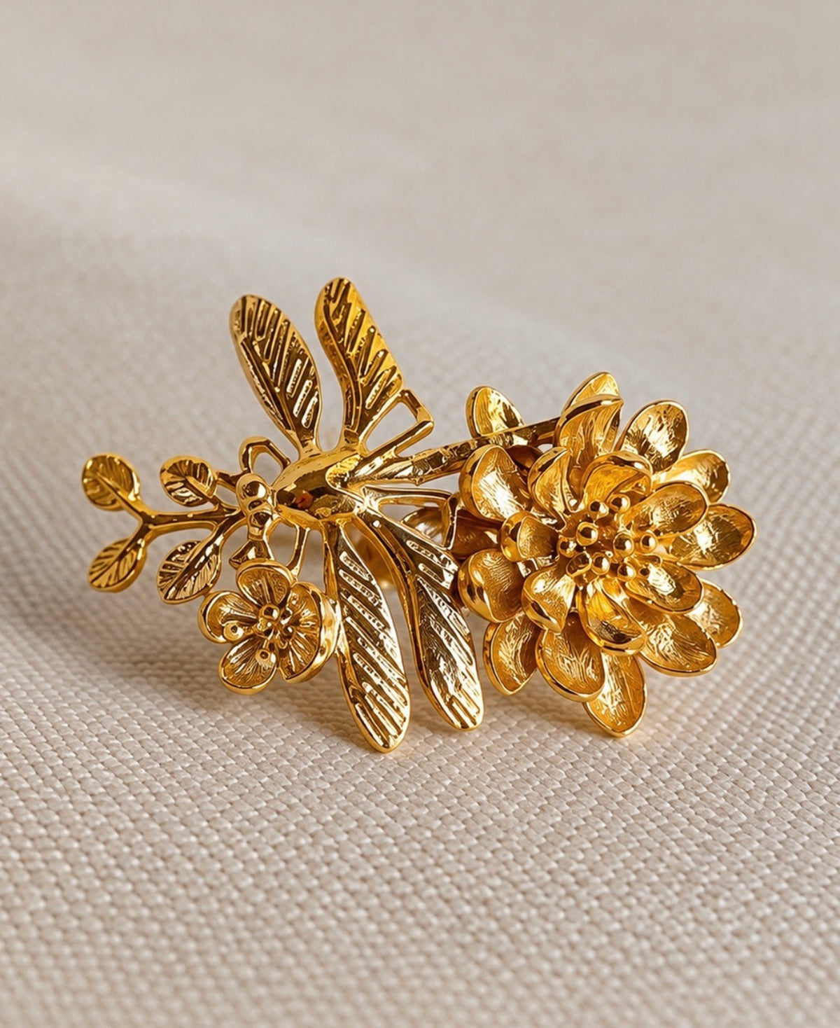 A. Earcuff liblinha com flor ll