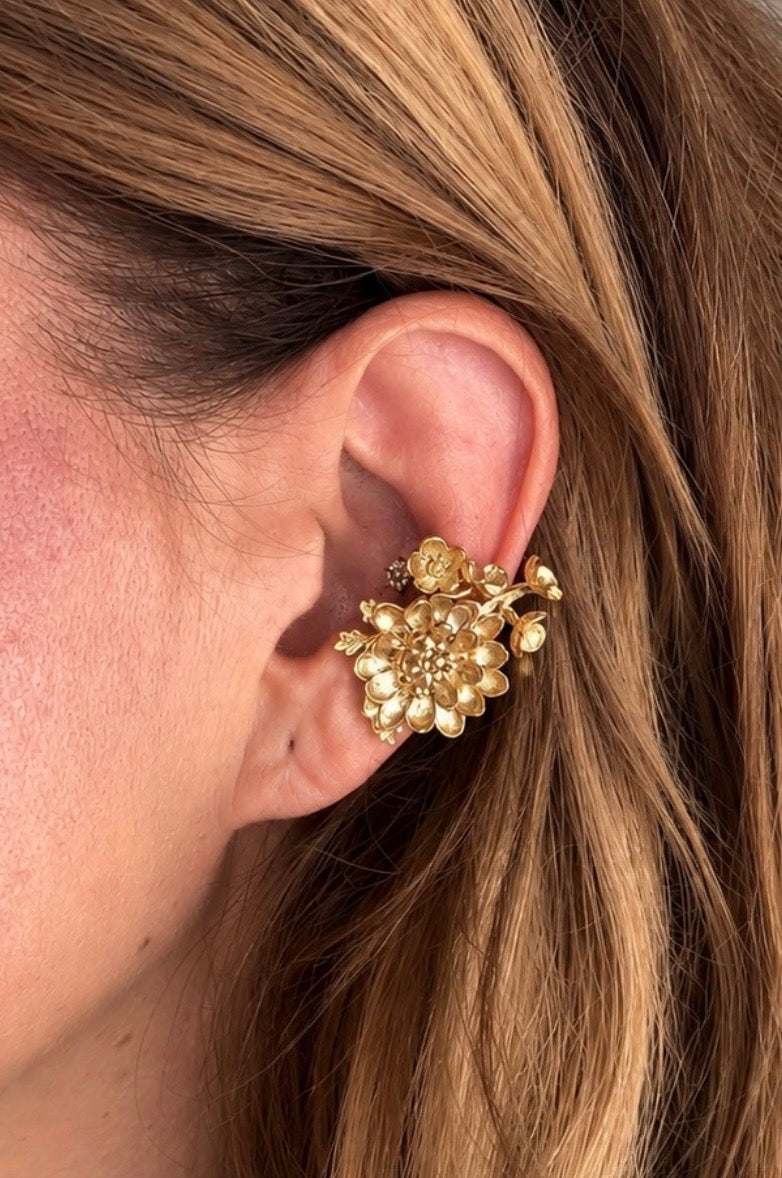 A. Earcuff